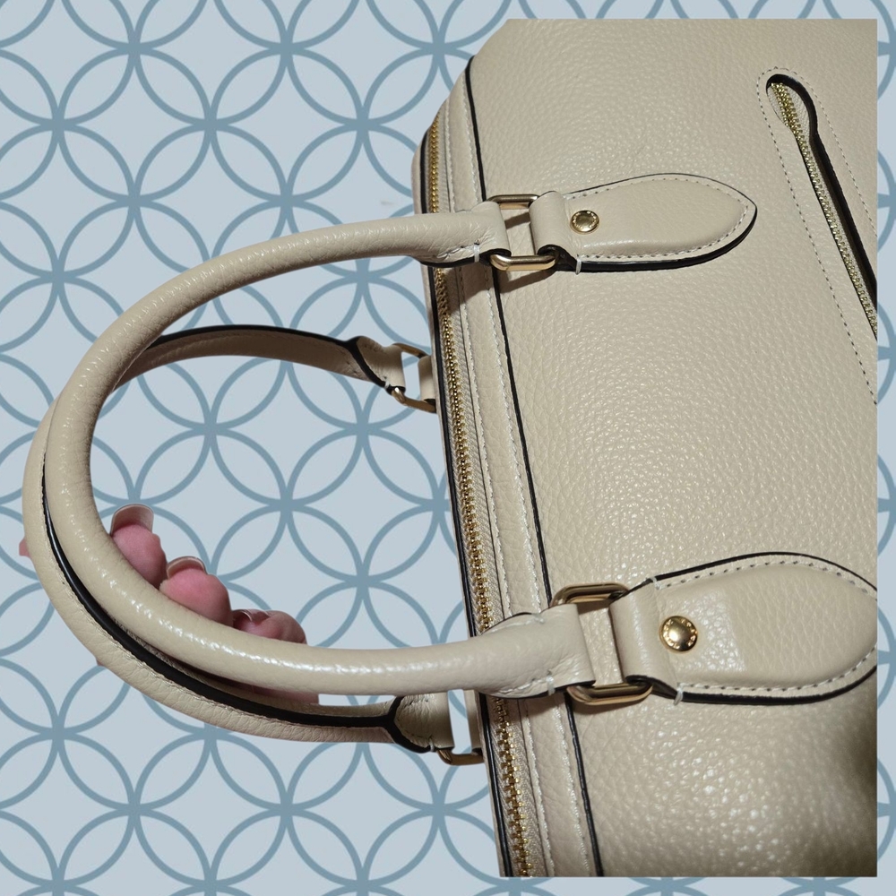 Coach Cream Leather Women's Bag - Picture 10 of 16